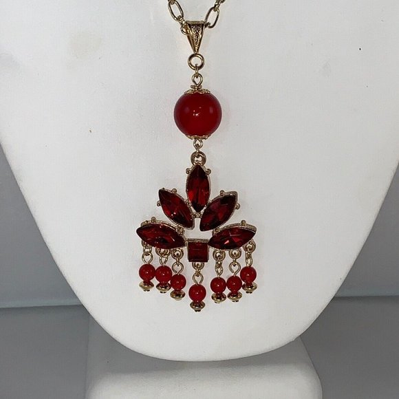Gold Tone Chain Necklace With Red Crystals And Red Bead Pendant (NA31) - Picture 2 of 4